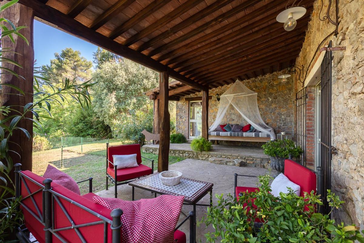 Il Daino Bianco Country Hotel Манчиано Экстерьер фото
