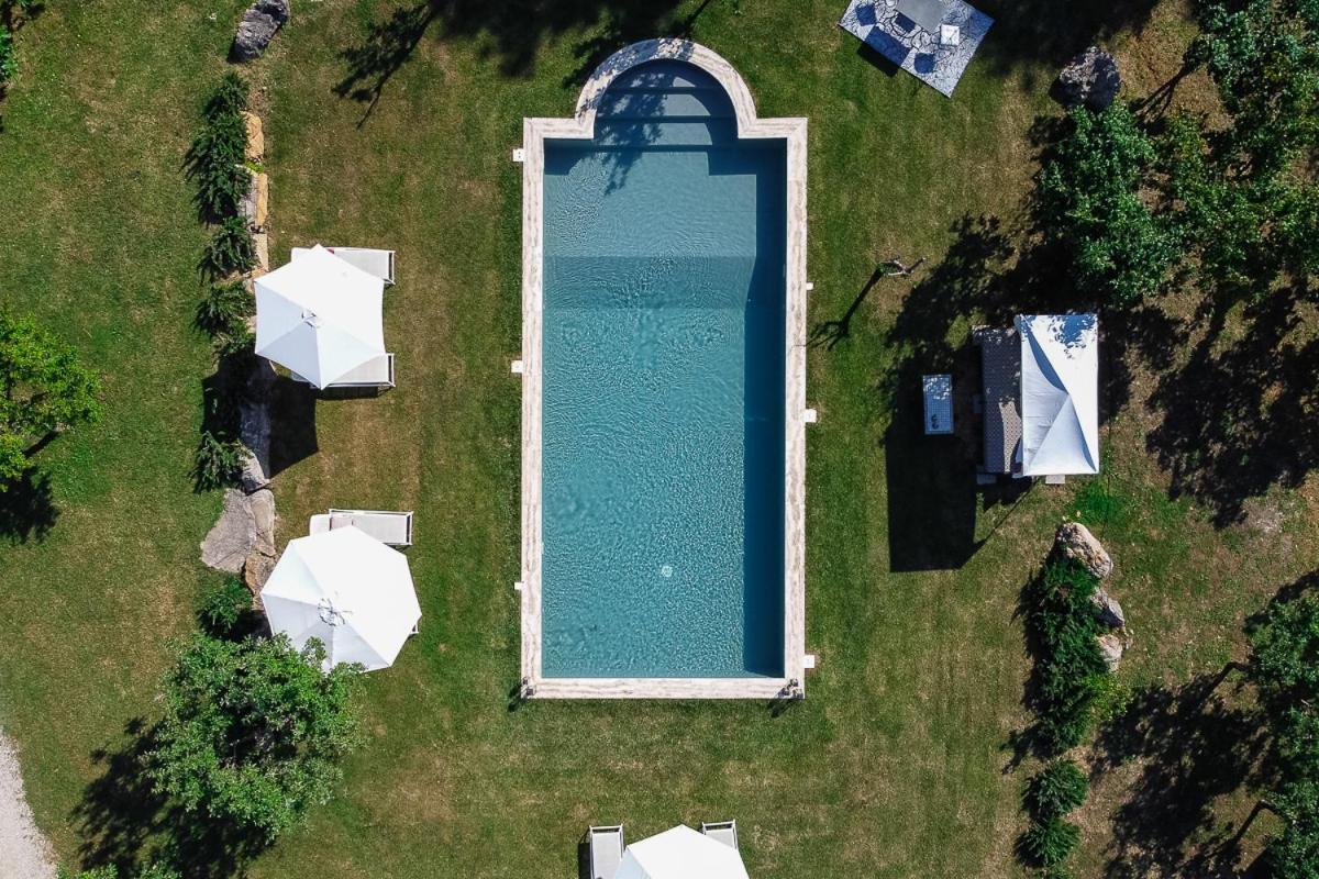 Il Daino Bianco Country Hotel Манчиано Экстерьер фото