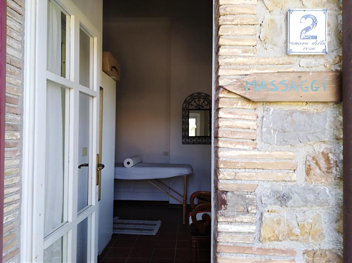 Il Daino Bianco Country Hotel Манчиано Экстерьер фото
