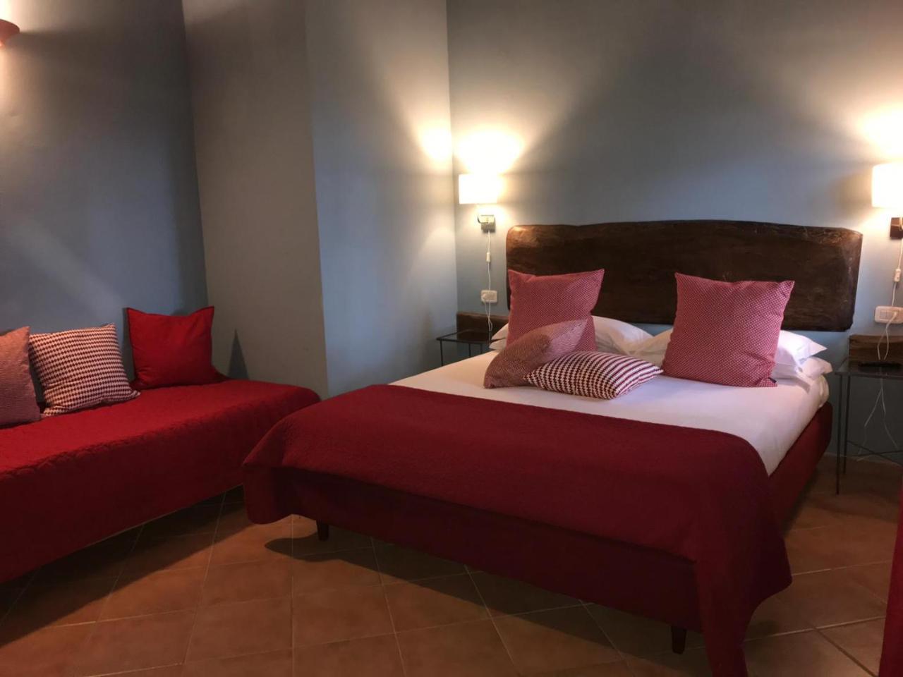 Il Daino Bianco Country Hotel Манчиано Экстерьер фото