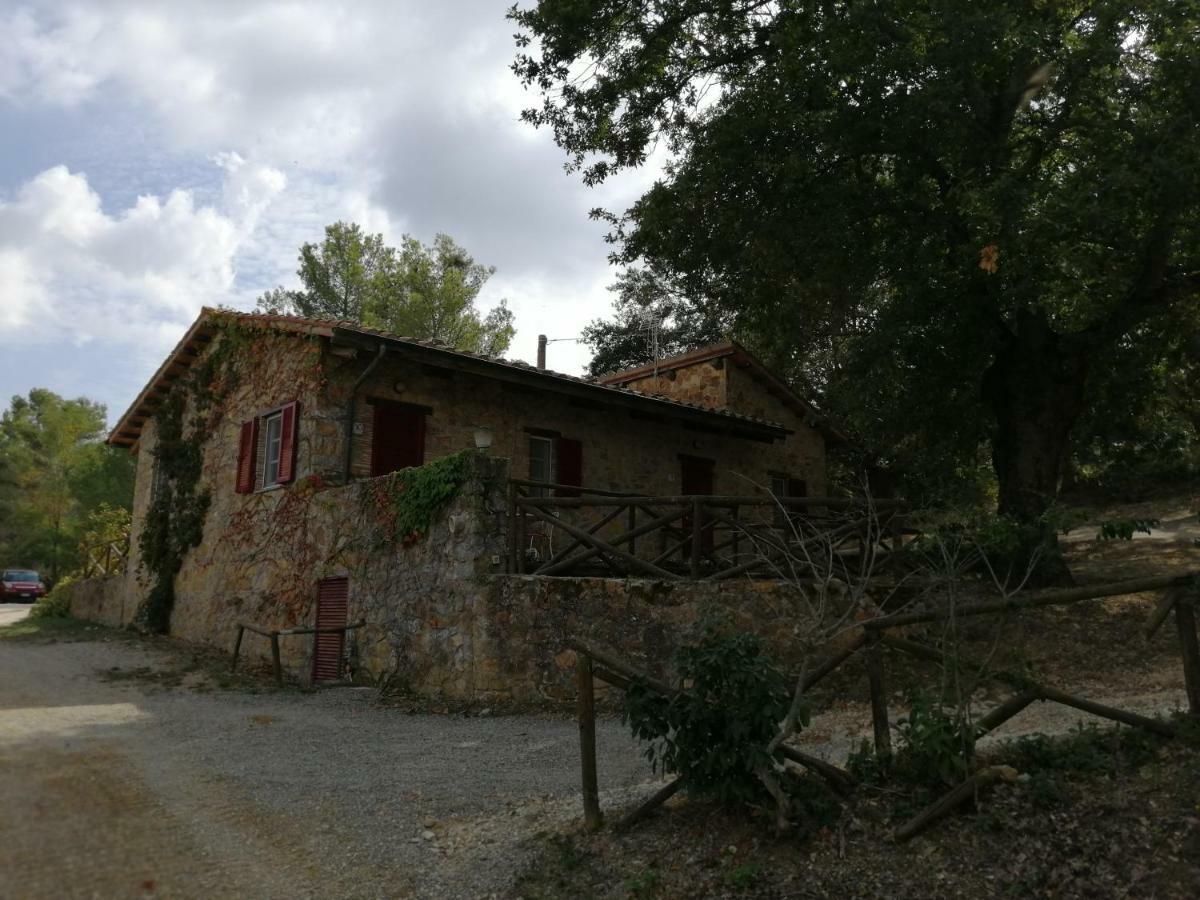 Il Daino Bianco Country Hotel Манчиано Экстерьер фото