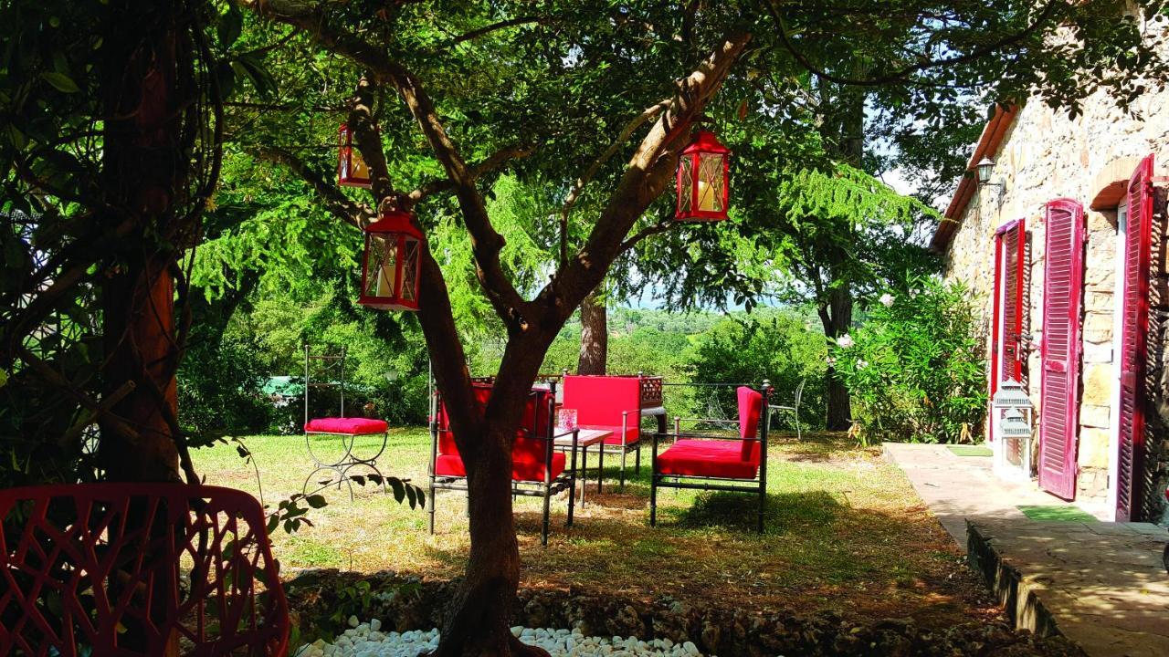 Il Daino Bianco Country Hotel Манчиано Экстерьер фото