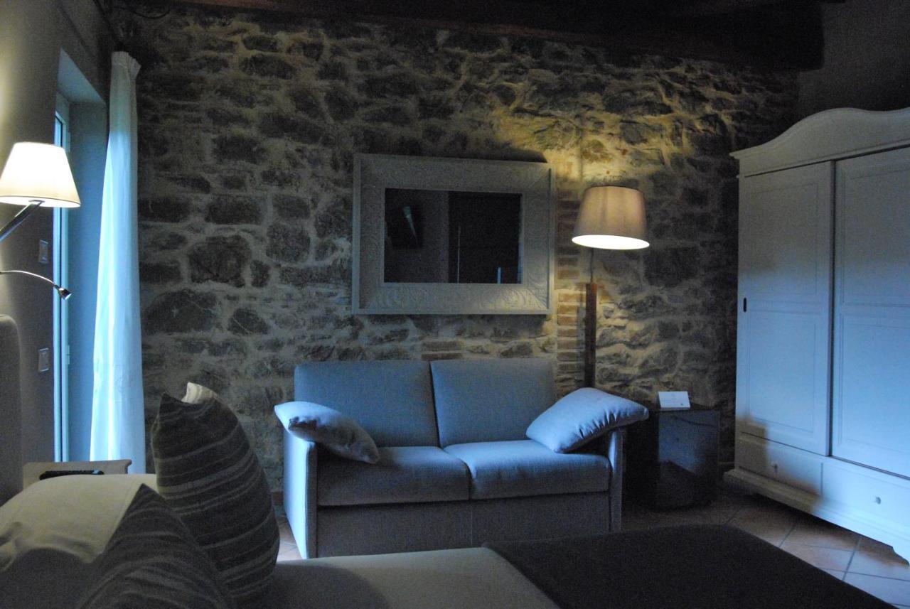 Il Daino Bianco Country Hotel Манчиано Экстерьер фото