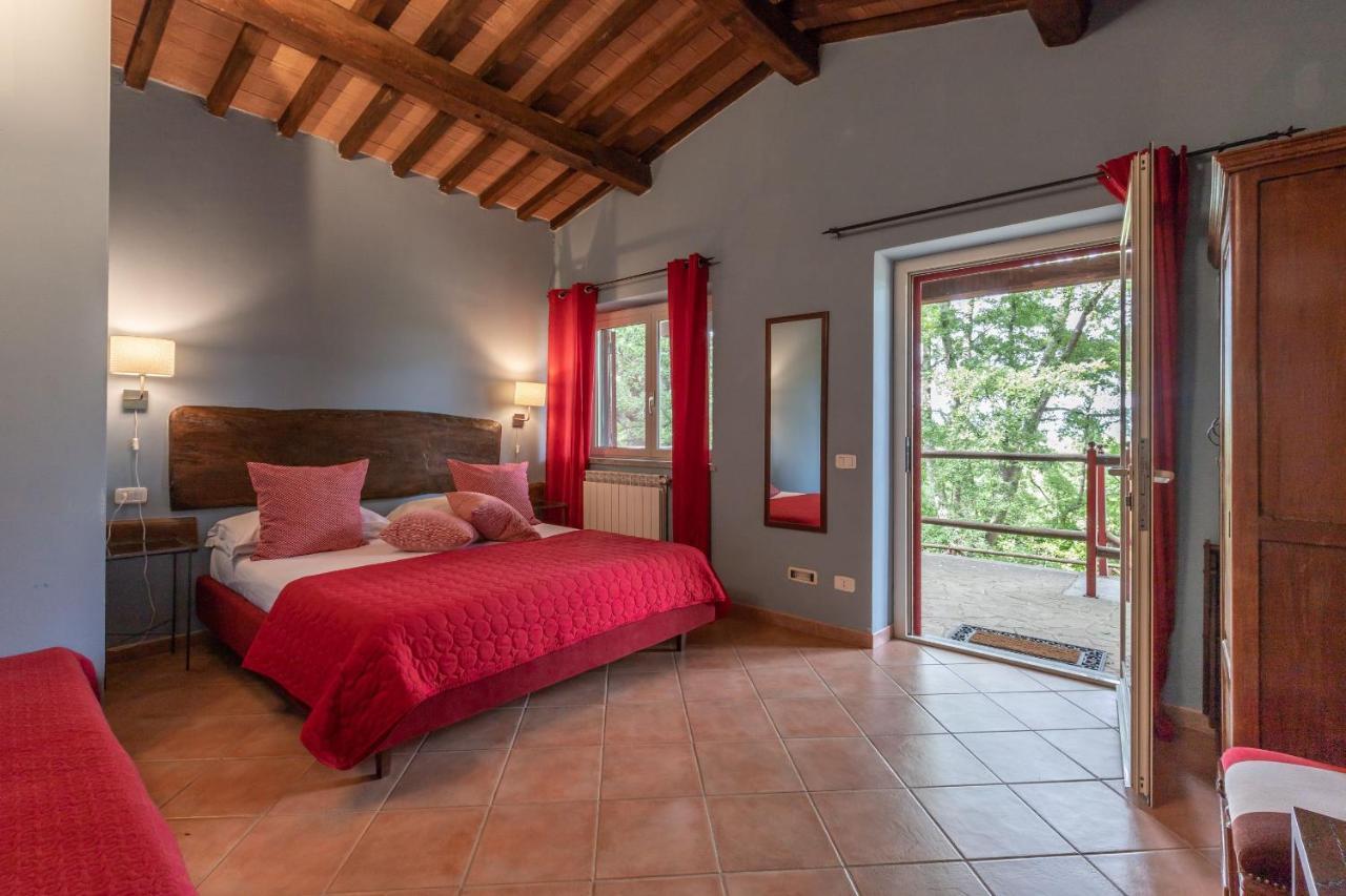 Il Daino Bianco Country Hotel Манчиано Экстерьер фото